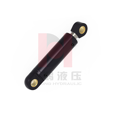 更換小臂油缸后，是否需要重新調整液壓系統的流量與壓力參數？